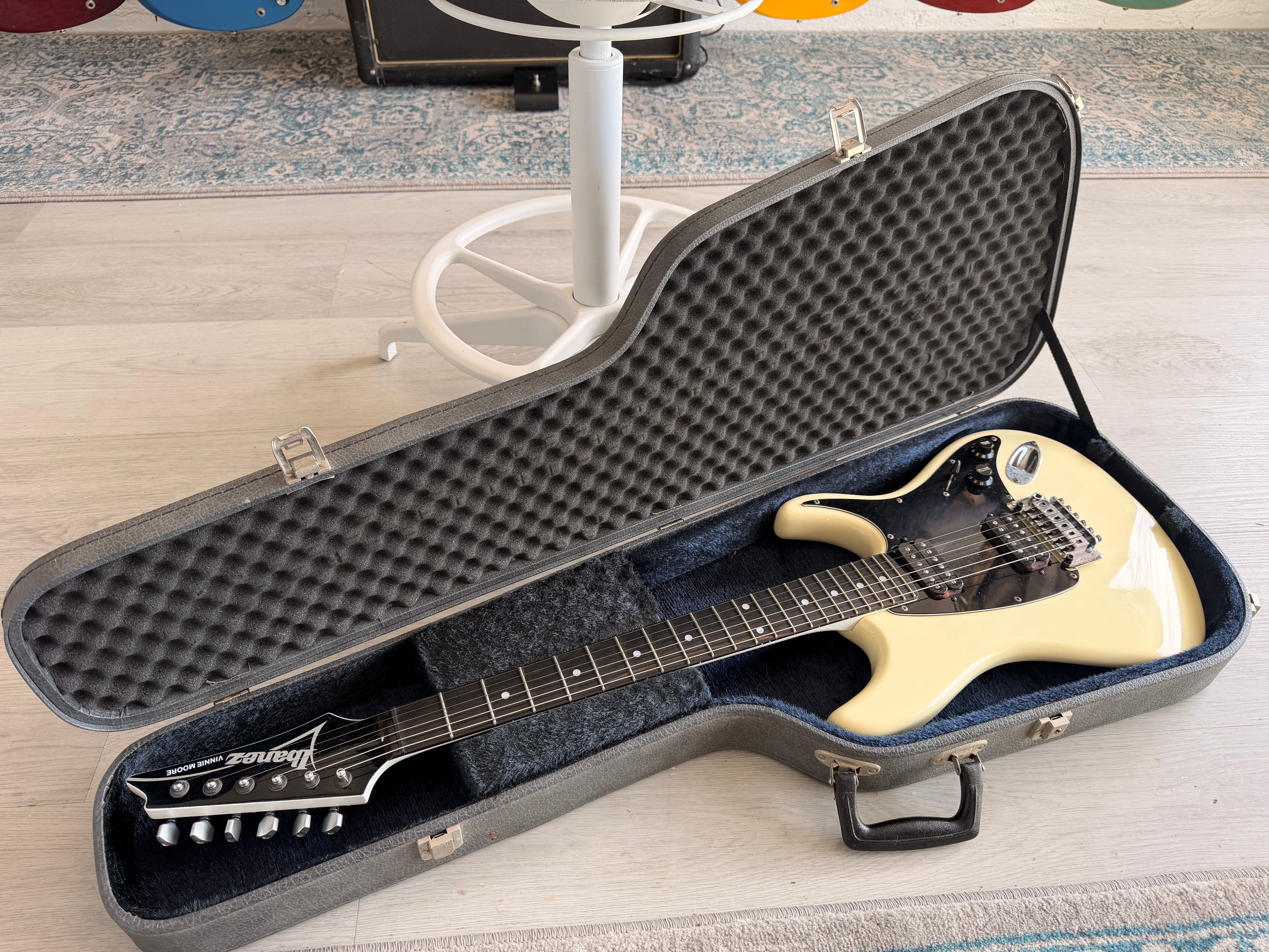 Ibanez Vinnie Moore VM-1