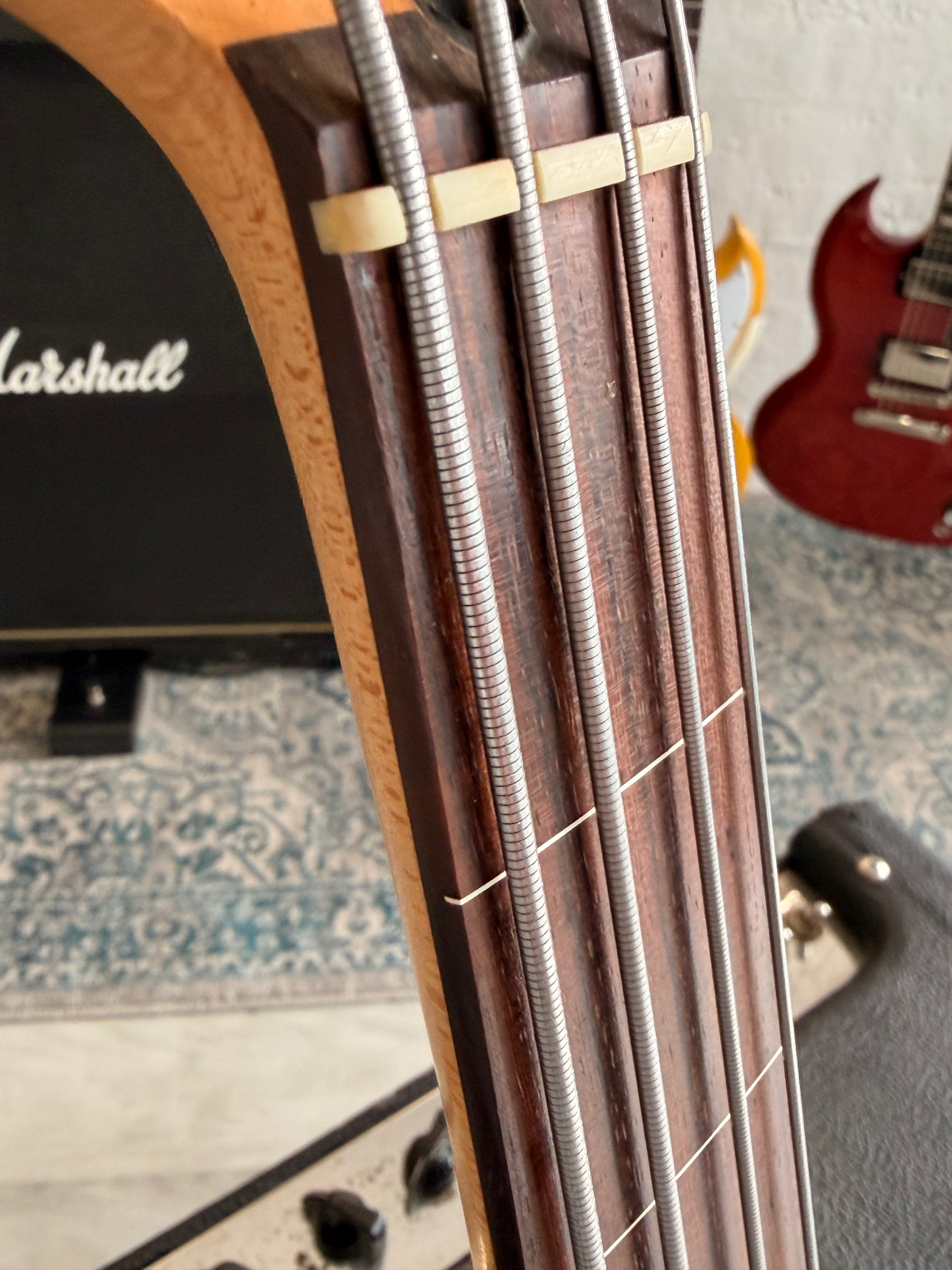 Fender Fretless Standard Jazz Bass Guitar